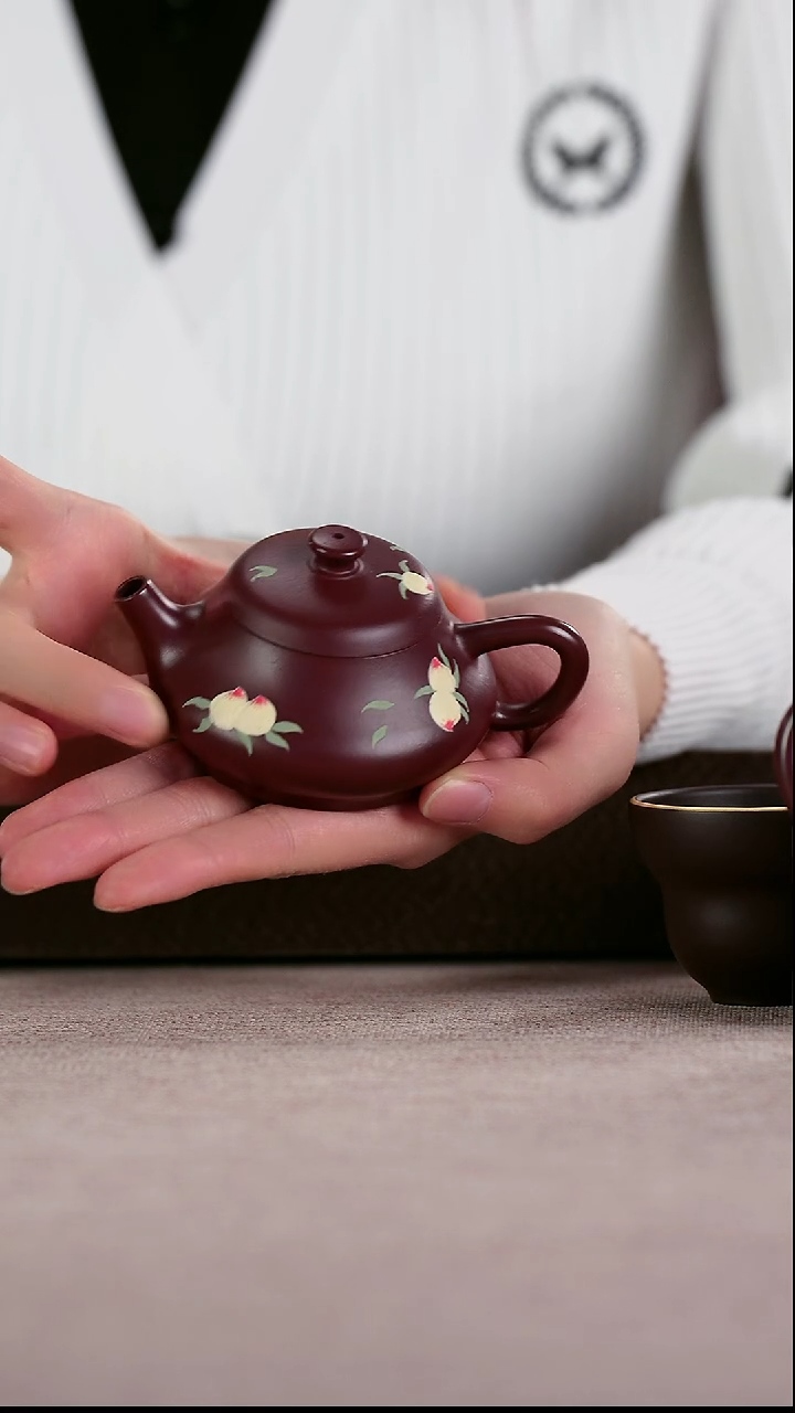 茶壶紫砂深井紫泥”仙桃“泥绘钠瓢