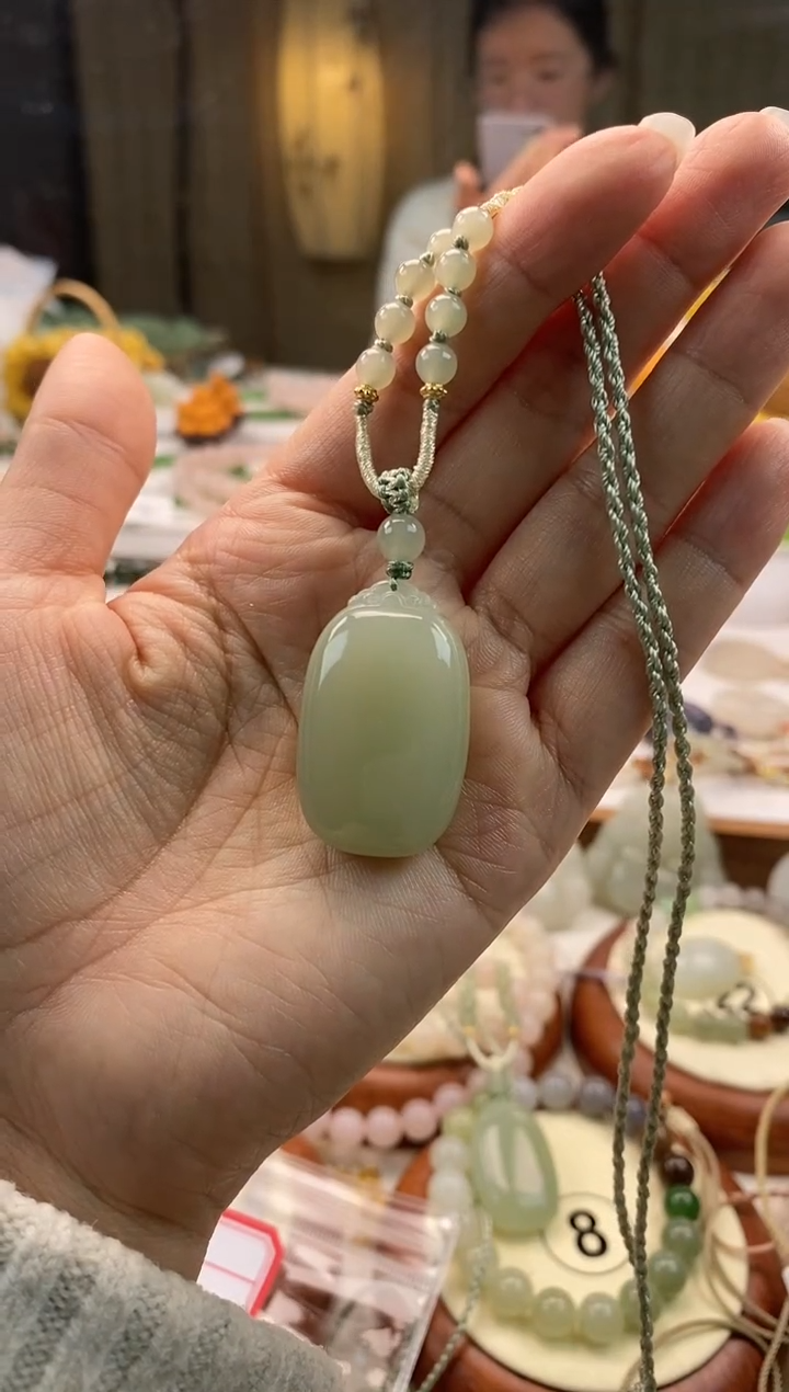 【闪购商品】和田玉吊坠(不含链)未镶嵌无事牌