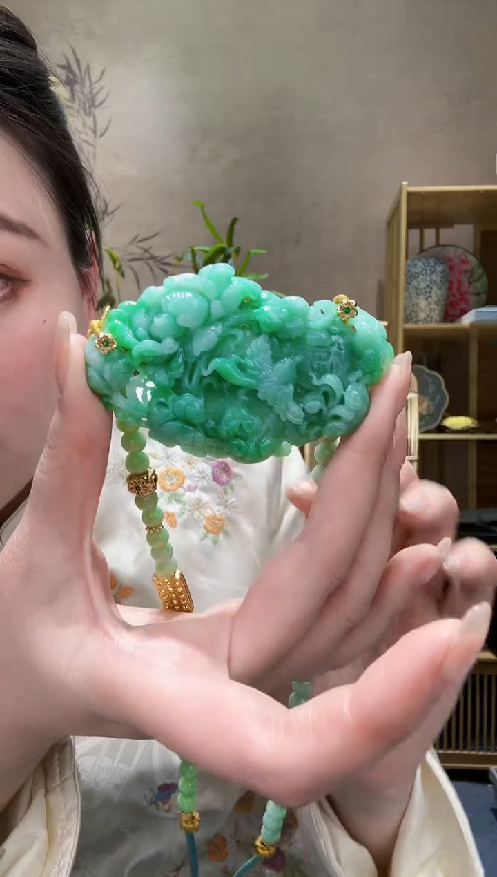 【闪购商品】翡翠颈饰未镶嵌吊坠