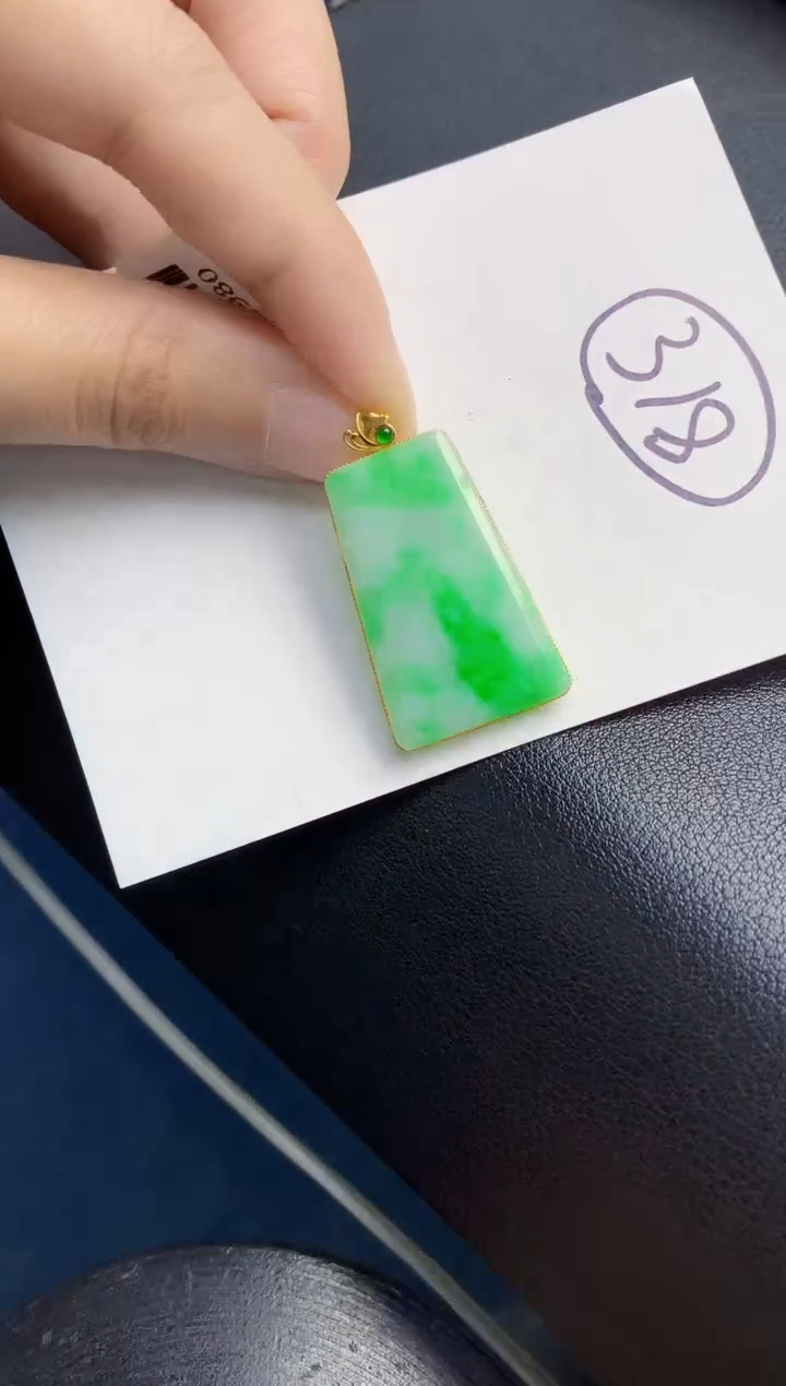 【闪购商品】翡翠颈饰18K金镶嵌000000000