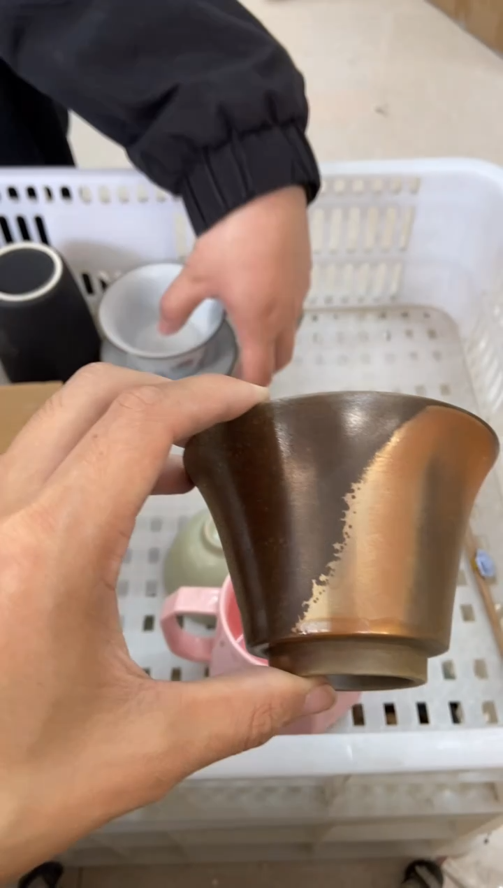 杯无运费险有瑕疵的摄影的产品有使用过的痕迹有点脏介意勿拍