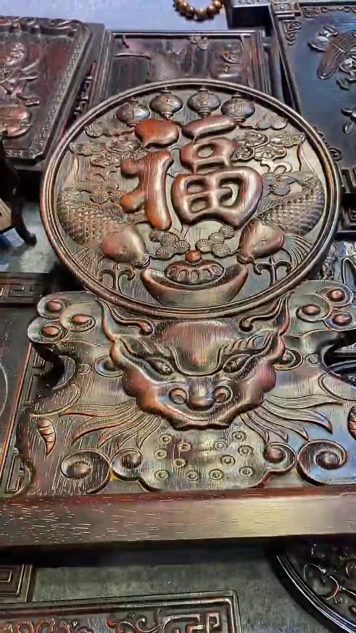 木紫檀雕刻一物一拍