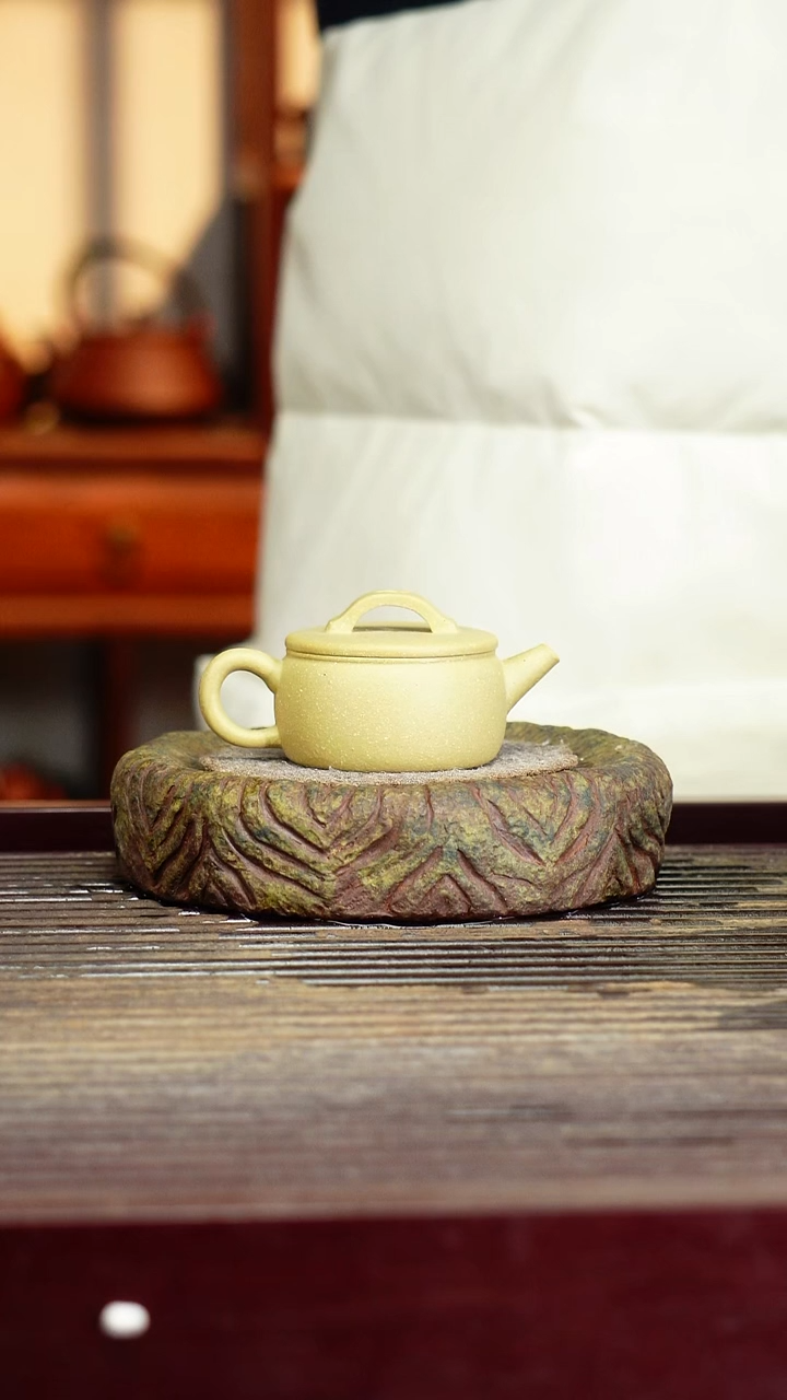 宜兴原矿紫砂壶茶壶宜兴原矿紫砂壶茶壶50C