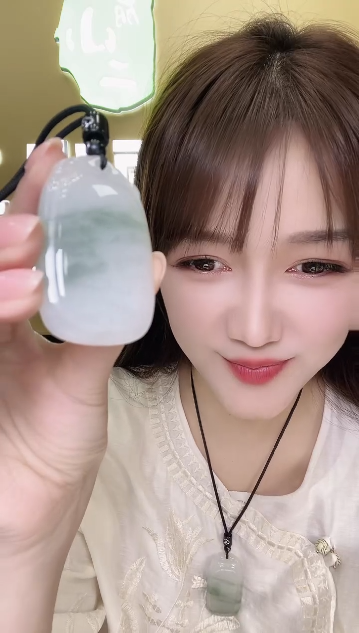 颈饰未镶嵌石英质玉379102/天山翠无事牌   多样性一件发