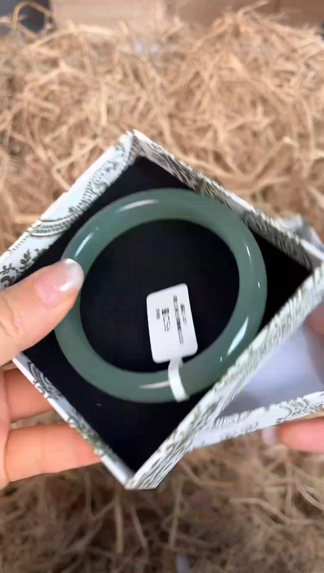 未镶嵌手镯石英质玉D-001