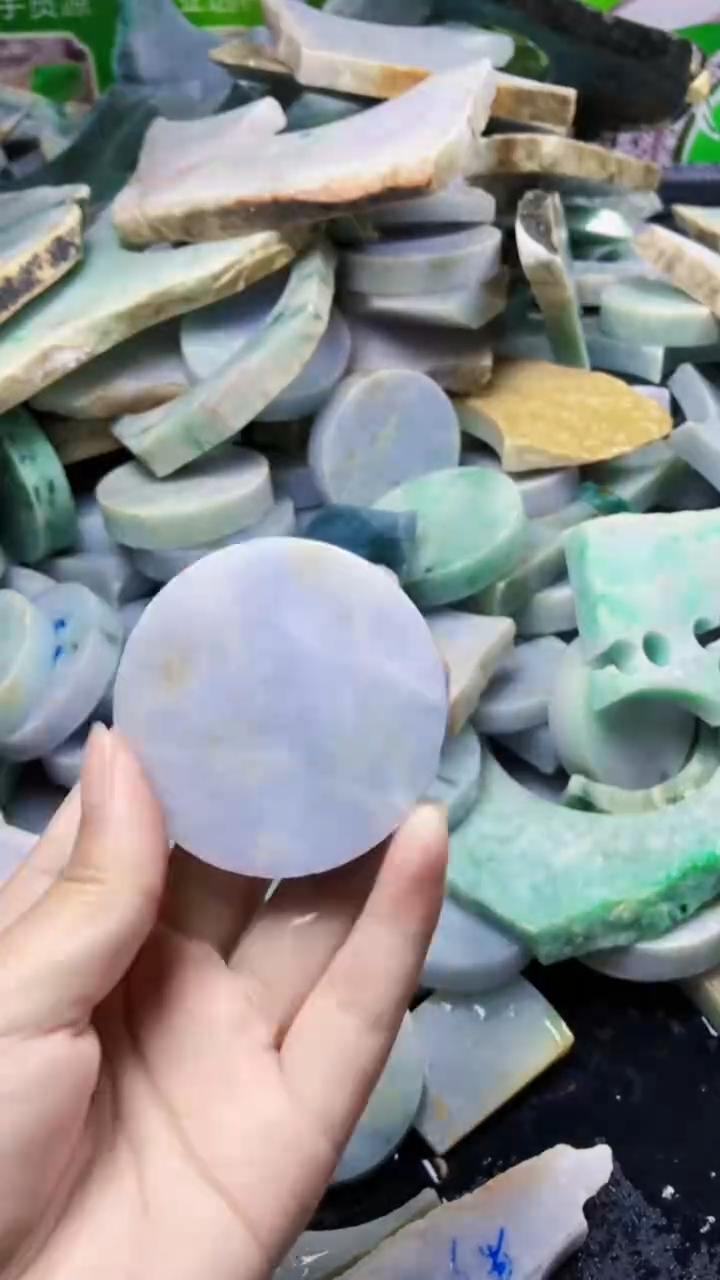 颈饰未镶嵌翡翠新店开业大优惠123