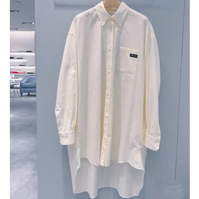 未使用 MIU MIU/缪缪 汤/P235603489/90/91/ 满logo针织标 衬衫