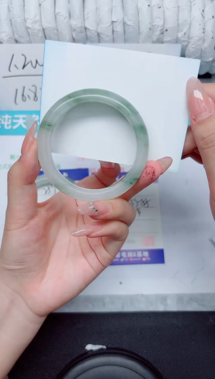 石英质玉手镯未镶嵌260-54