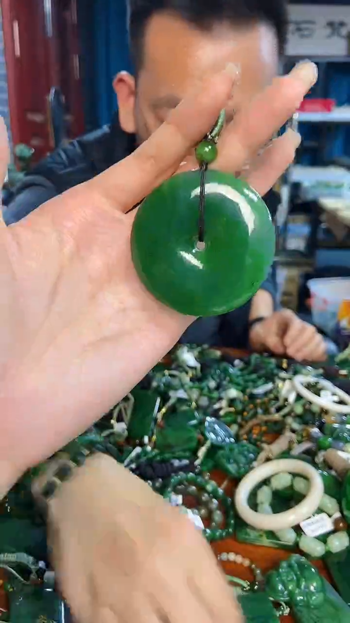 未镶嵌和田玉挂件1