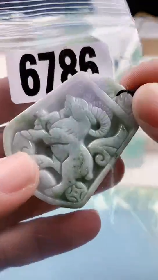 【闪购商品】翡翠挂件未镶嵌天然翡翠吊坠挂件