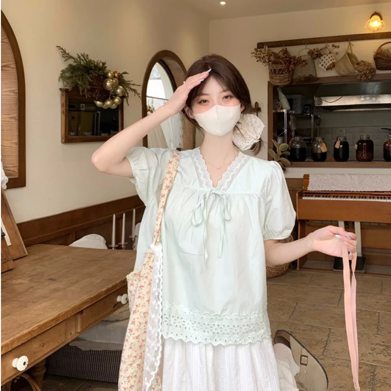 少女新款韩系荷叶边领拼接花边系带衬春季夏季显瘦女装