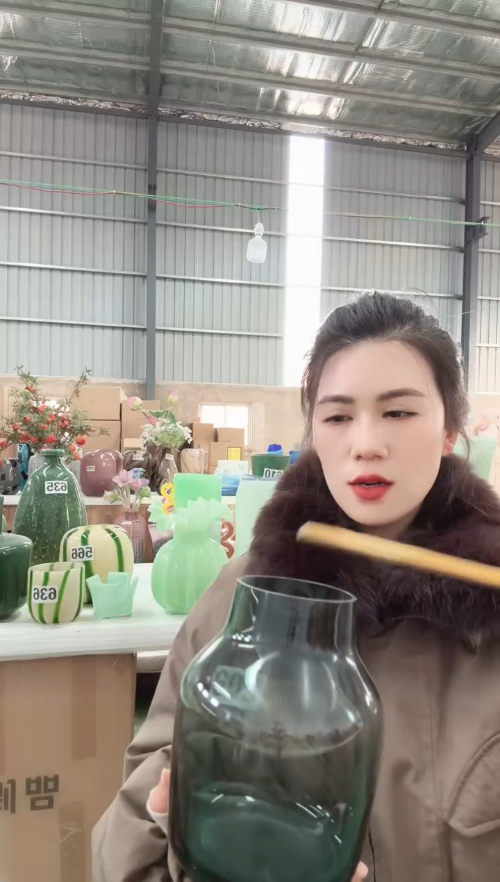 052直播玻璃花瓶