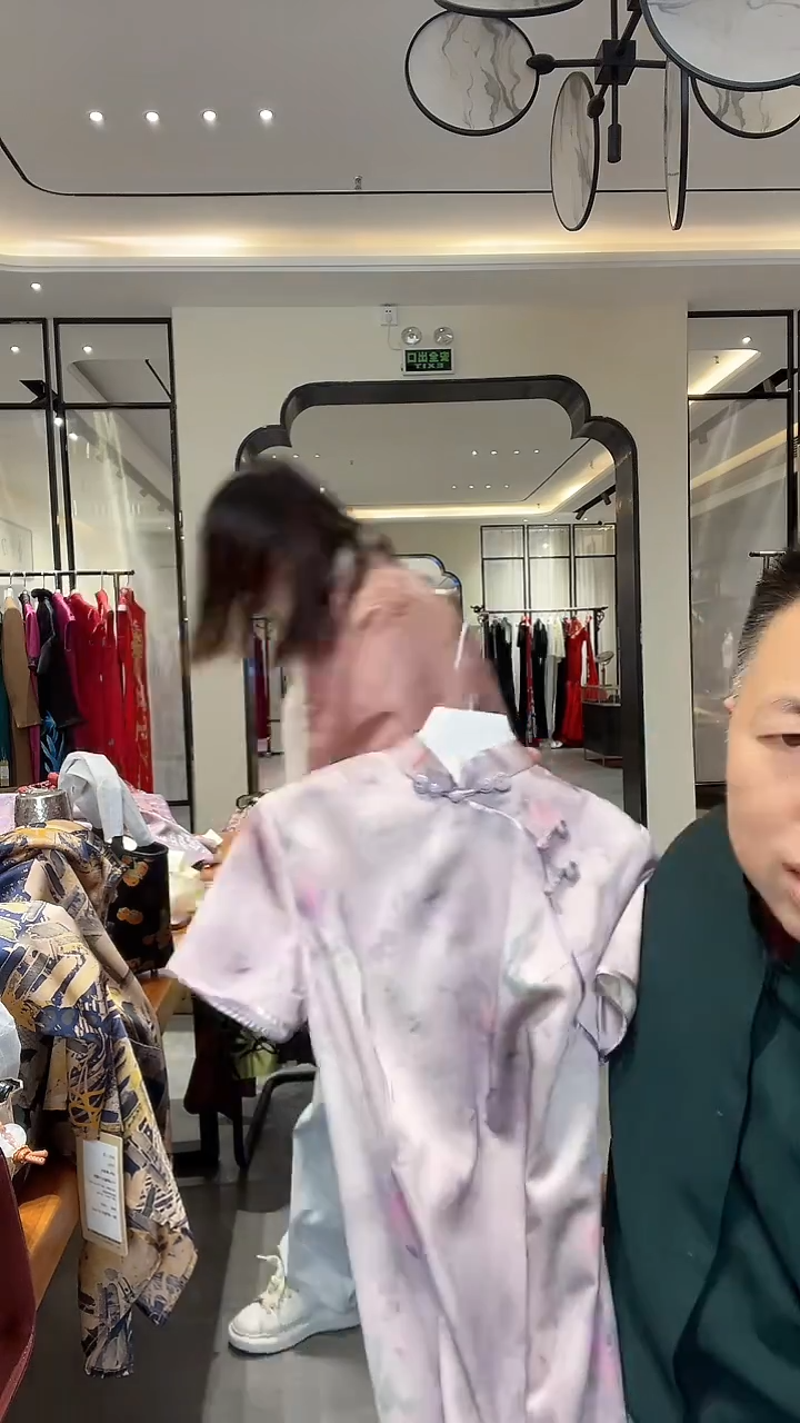 真丝款淡紫色碎花水墨款旗袍 699 xl码