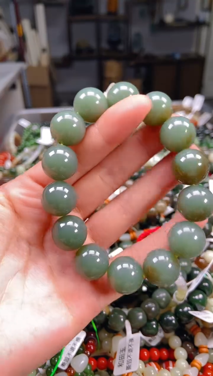 和田玉未镶嵌挂件1