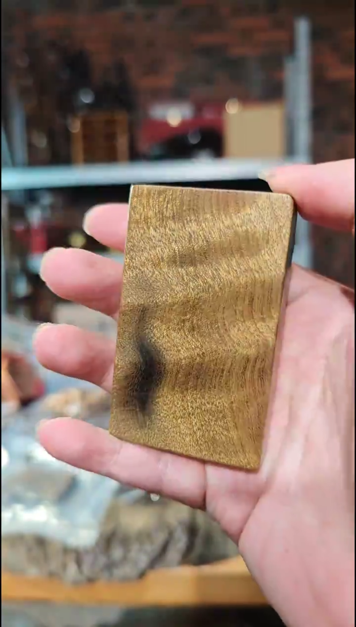 金丝楠无事牌手把件