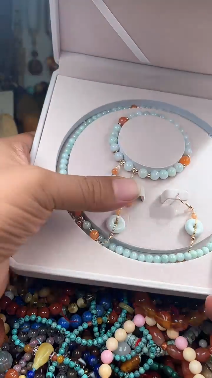 颈饰未镶嵌翡翠L****珠 一物一拍 169632