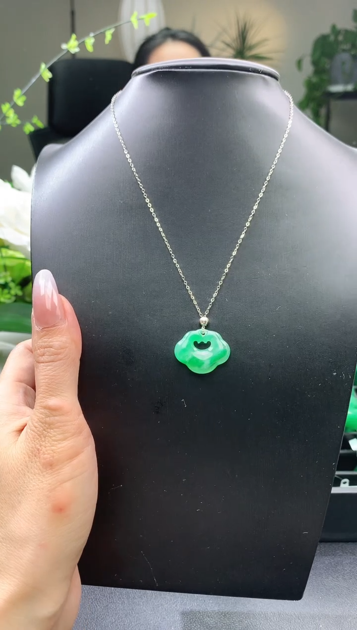 【闪购商品】石英质玉项链银S925镶嵌项链