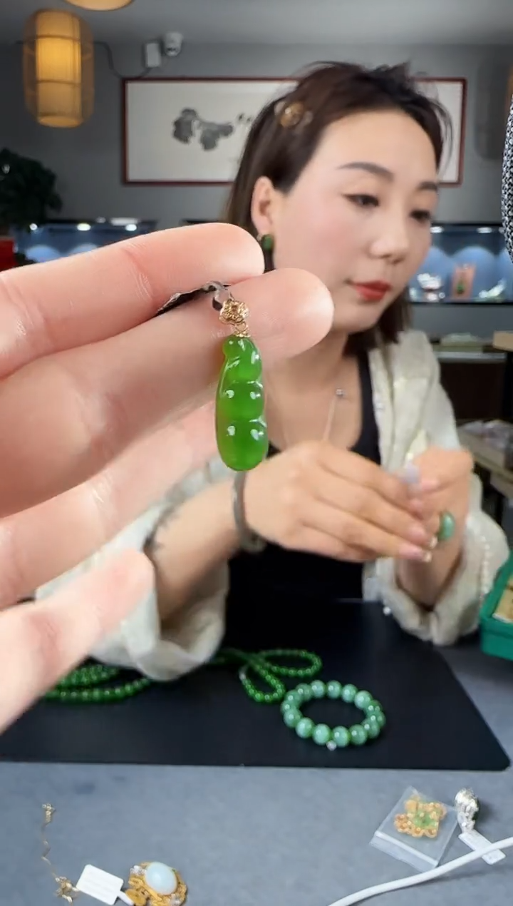 【闪购商品】和田玉吊坠(不含链)18K金镶嵌1