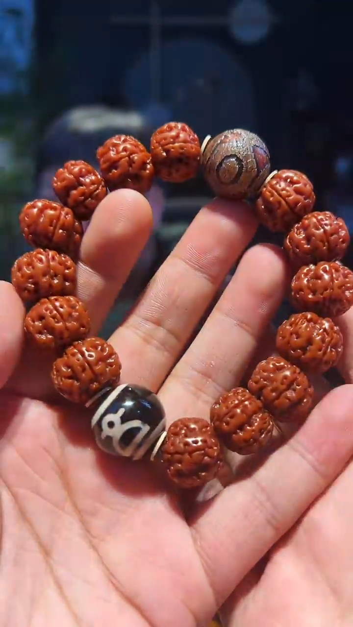 【闪购商品】菩提手串未镶嵌金刚精配