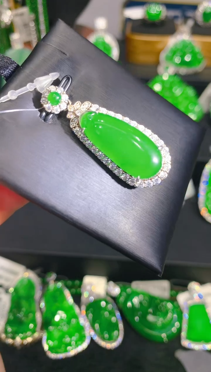 【闪购商品】翡翠颈饰银S925镶嵌17一季