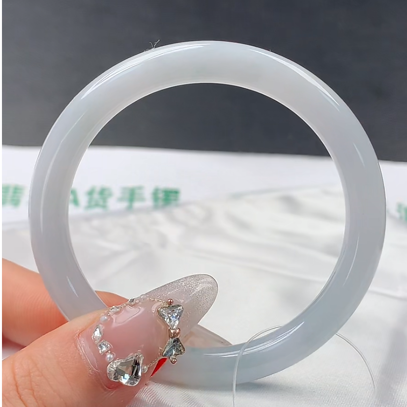 【欢乐翡翠精选】抖音基地发货 天然缅甸A货翡翠晴蓝底圆条