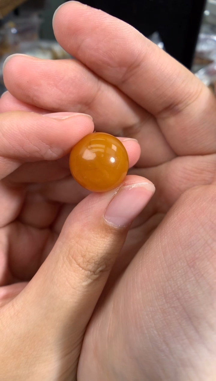 蜜蜡未镶嵌珠宝奇石1