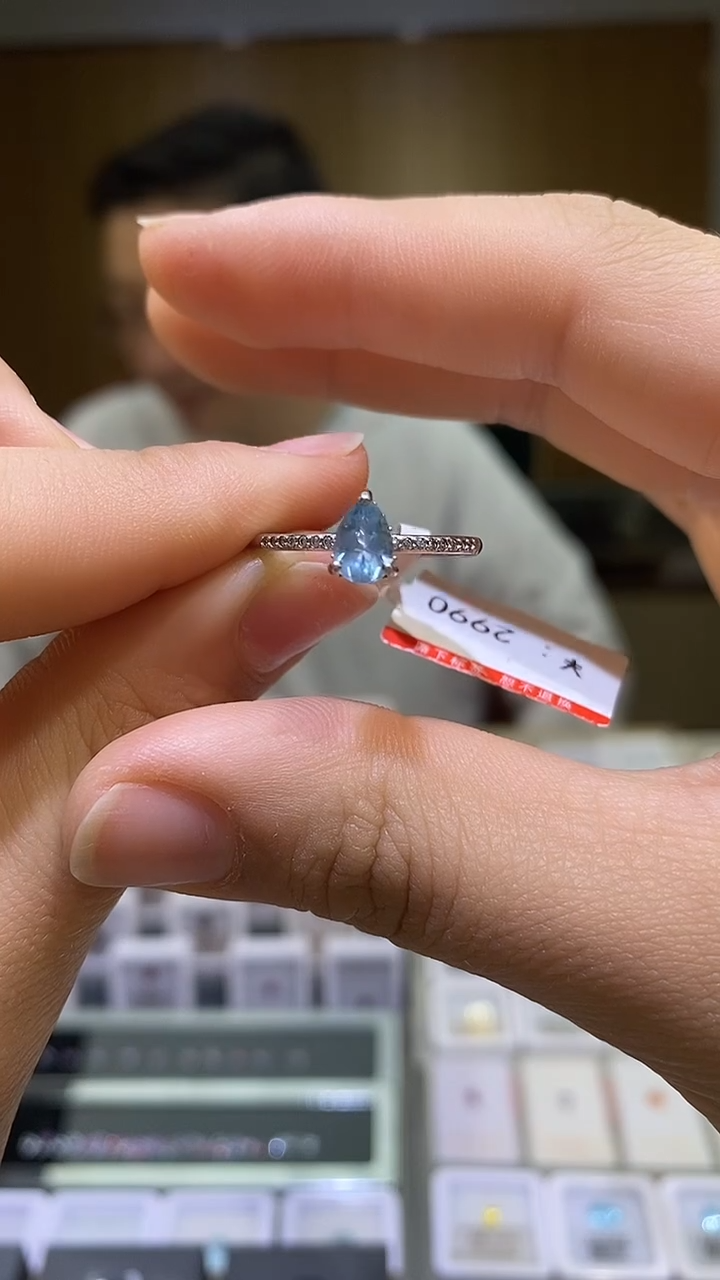 银S925镶嵌戒圈海蓝宝石天然海蓝宝戒指