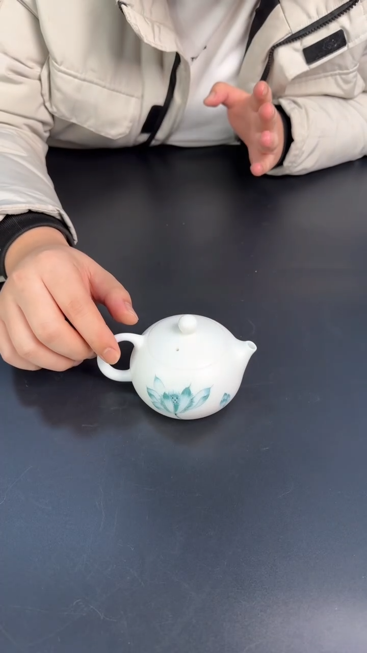 【闪购商品】羊脂玉手绘荷花西施壶