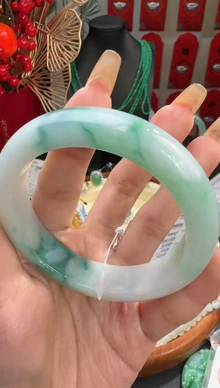 【闪购商品】翡翠手镯未镶嵌手镯