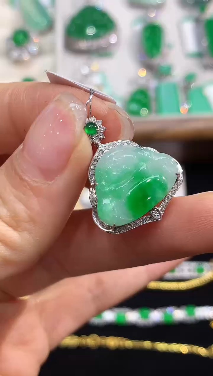 【闪购商品】翡翠吊坠(不含链)18K金镶嵌L0378