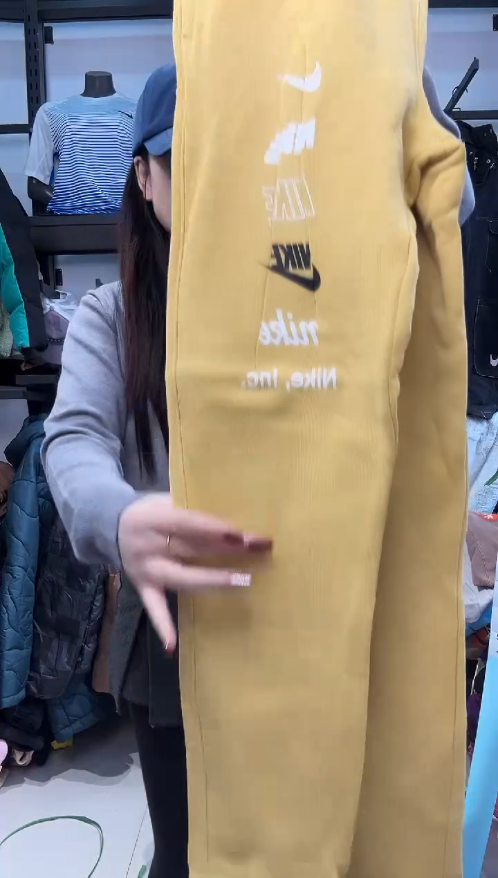 2057 闪购编码  运动卫衣裤以直播间过款为准 尺码  ·  