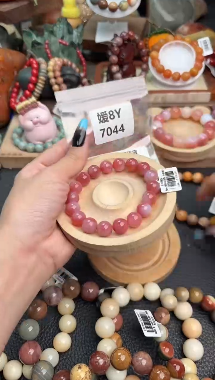【闪购商品】石英质玉手链未镶嵌8Y7044