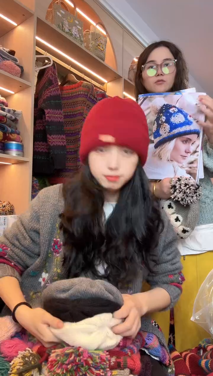 绵羊毛细羊毛安哥拉红色翻边帽