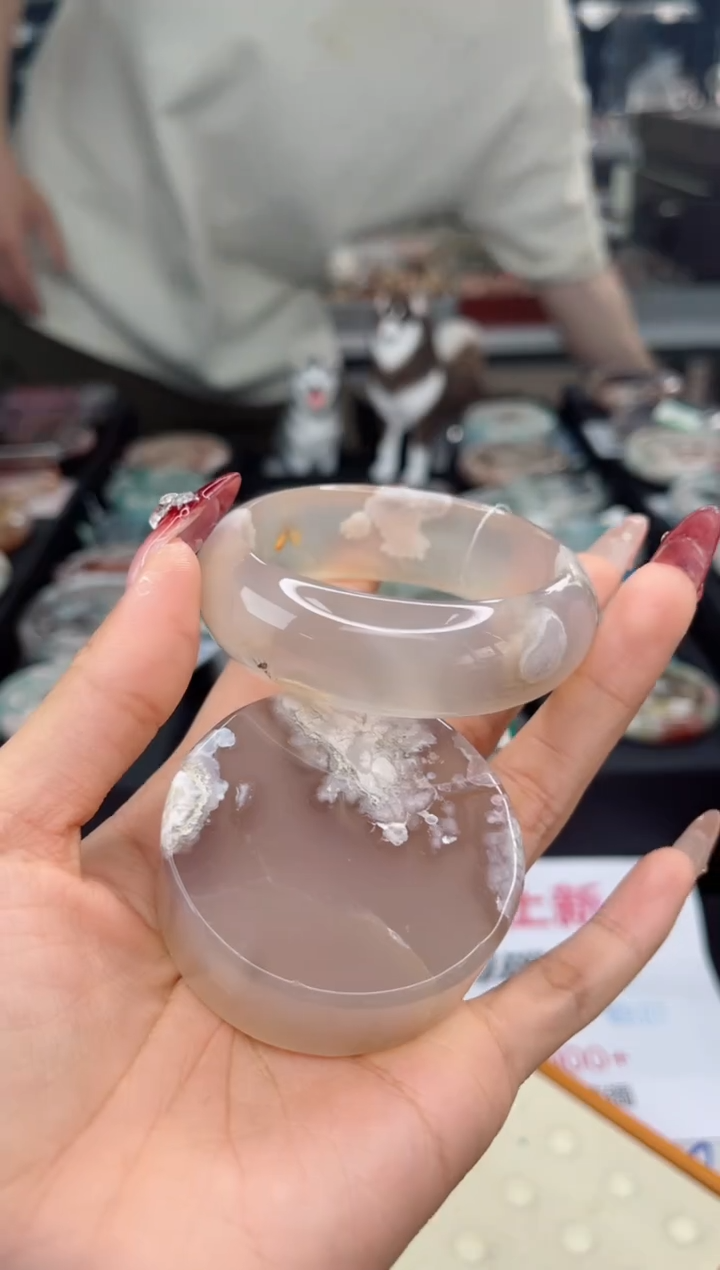 【闪购商品】石英质玉手镯未镶嵌53圈口（赠品镯心）1567060