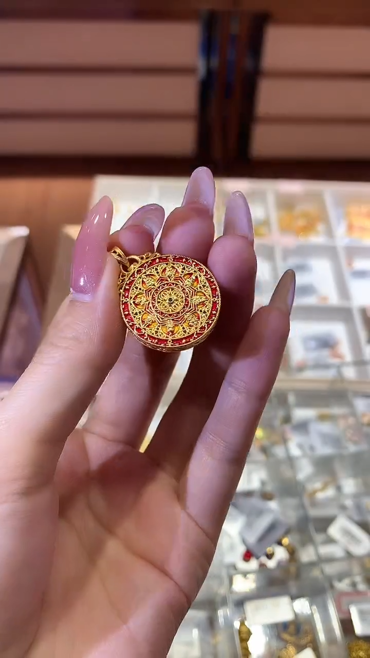 【闪购商品】18K金吊坠(不含链)罗盘