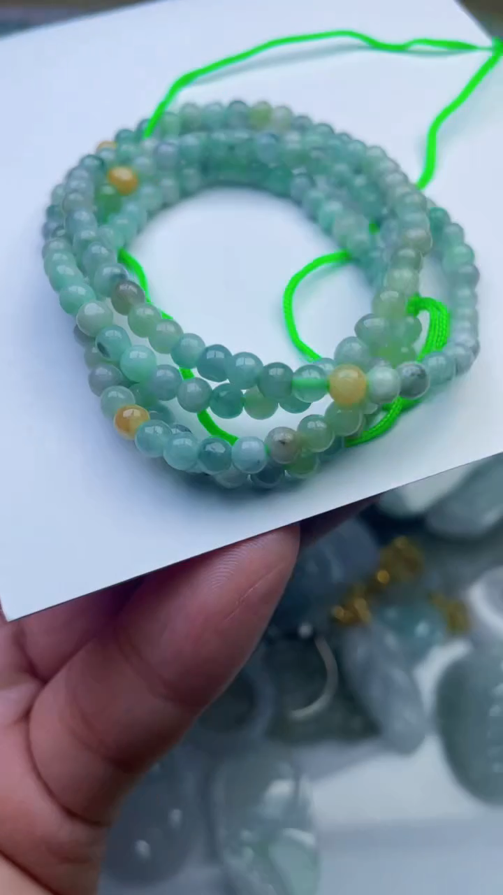 未镶嵌挂件翡翠1