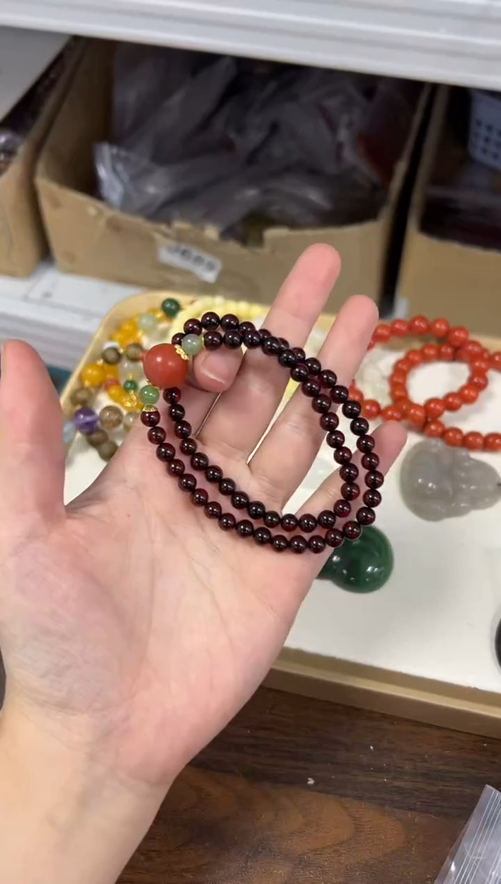 手链血珀未镶嵌晶体血珀南红和田珠双圈[0120]