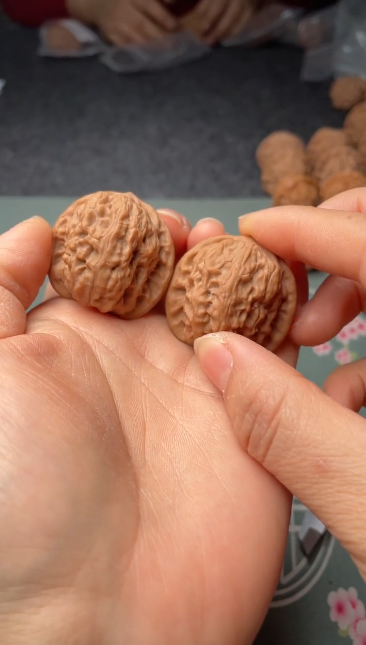 把件文玩核桃w329  野狼 35尺