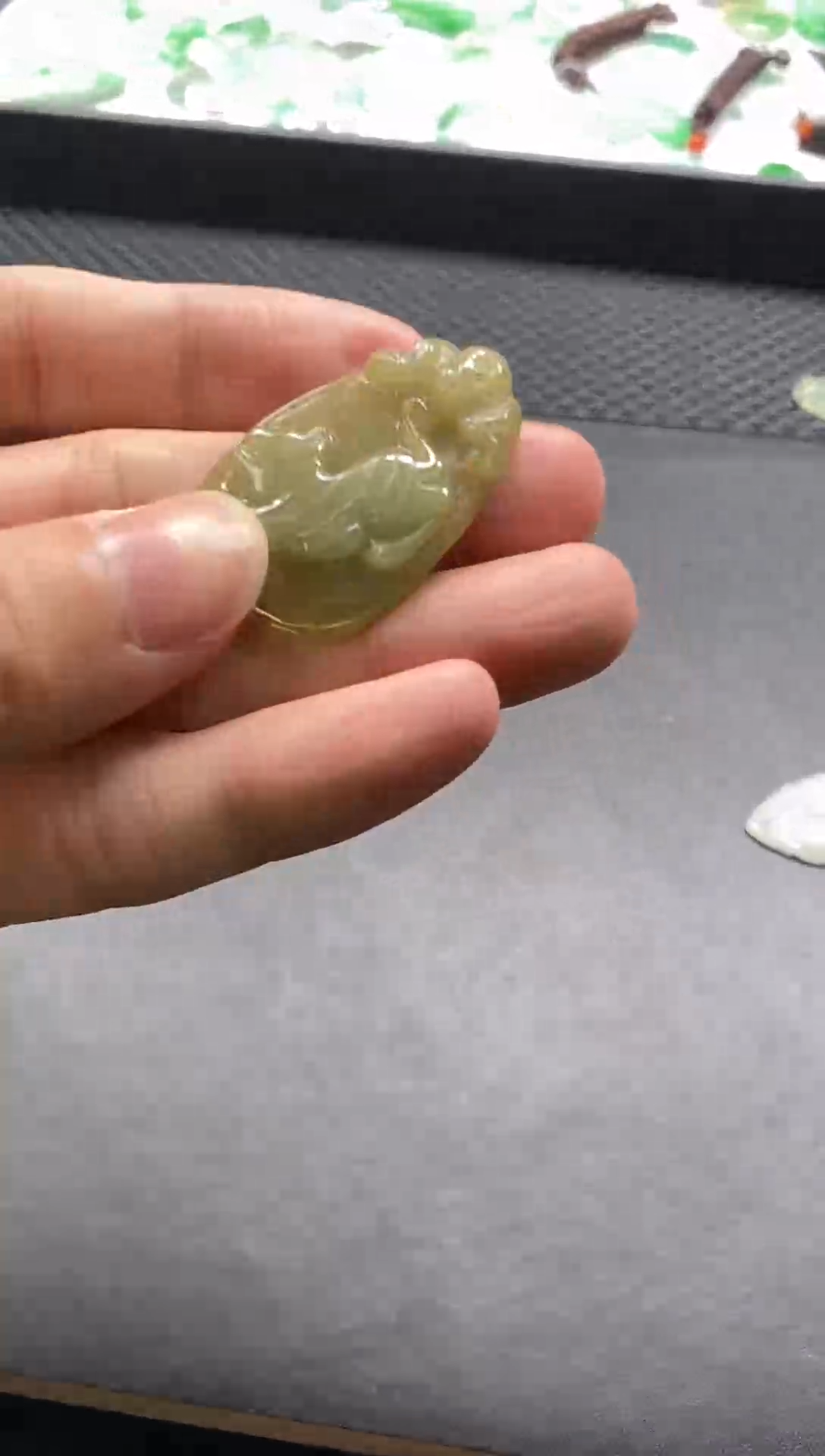 【闪购商品】翡翠颈饰未镶嵌虎牌