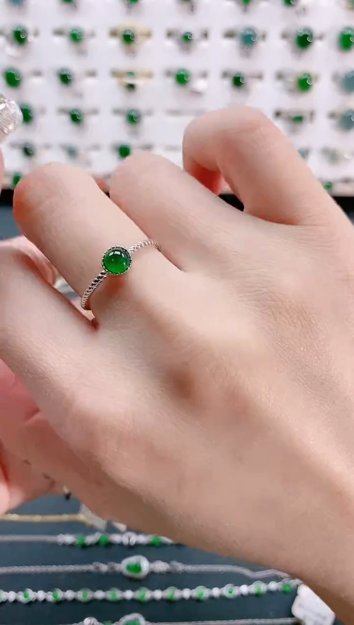 【闪购商品】翡翠戒指银S925镶嵌天然翡翠