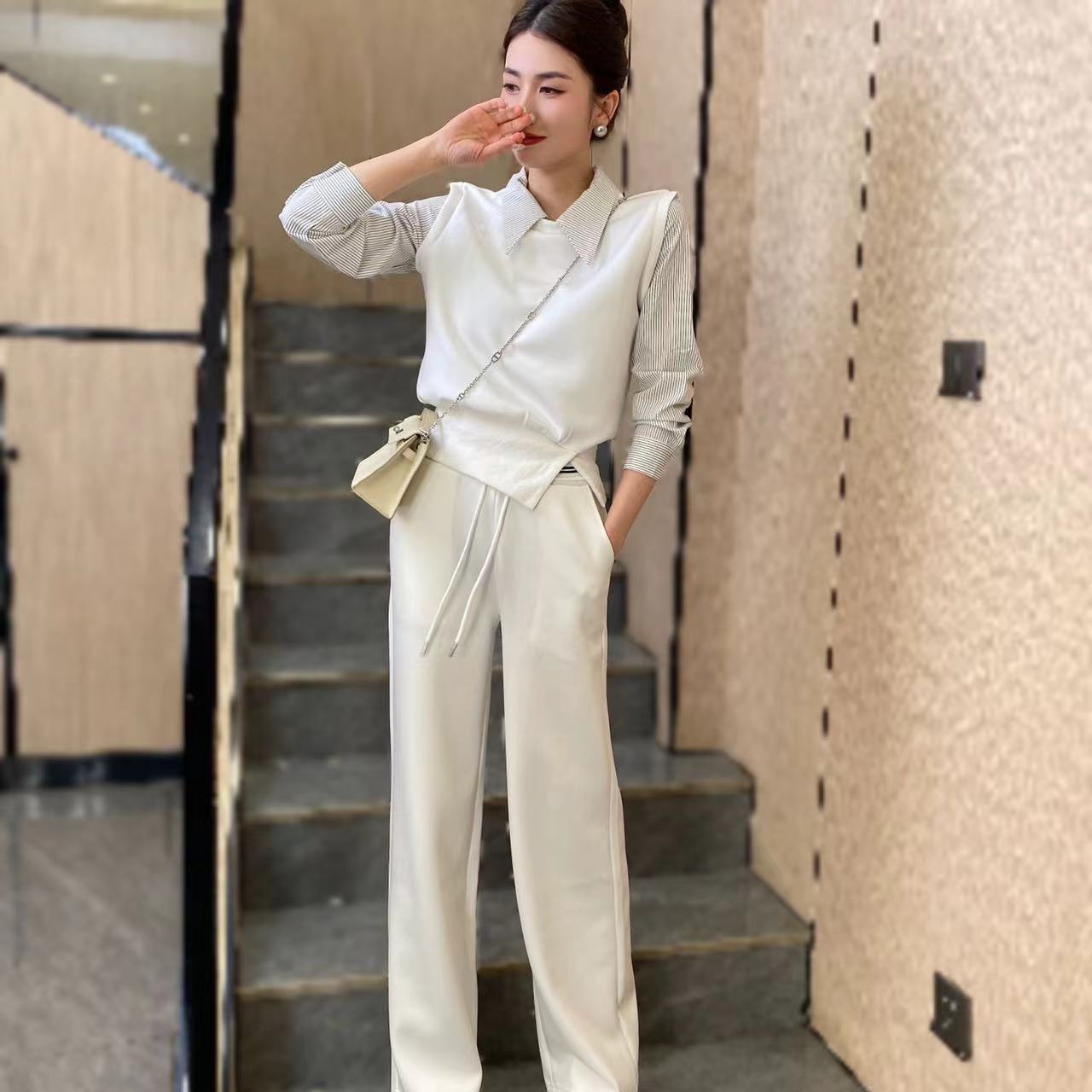 【俊英】休闲气质常规款女装女网红常规衬衫袖套装春款