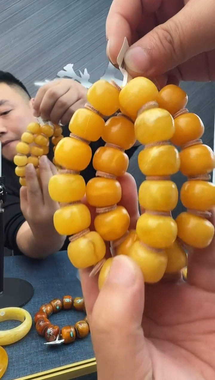 蜜蜡未镶嵌珠宝奇石假一罚十59 ，20多样性发其一