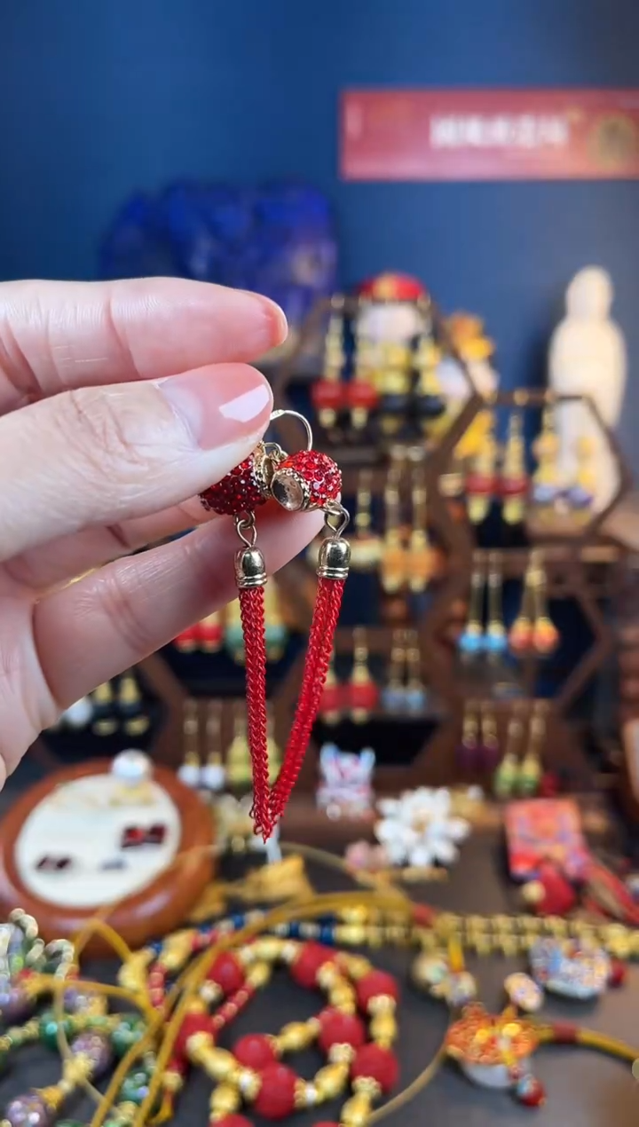 【闪购商品】162号新年圣诞灯笼耳坠