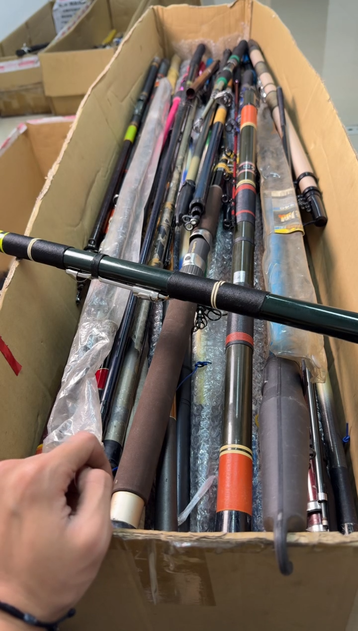 大* 孤品微瑕， 以直播间为准  加 10元发顺丰