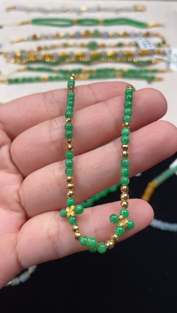 18K金镶嵌手链翡翠一条   P168