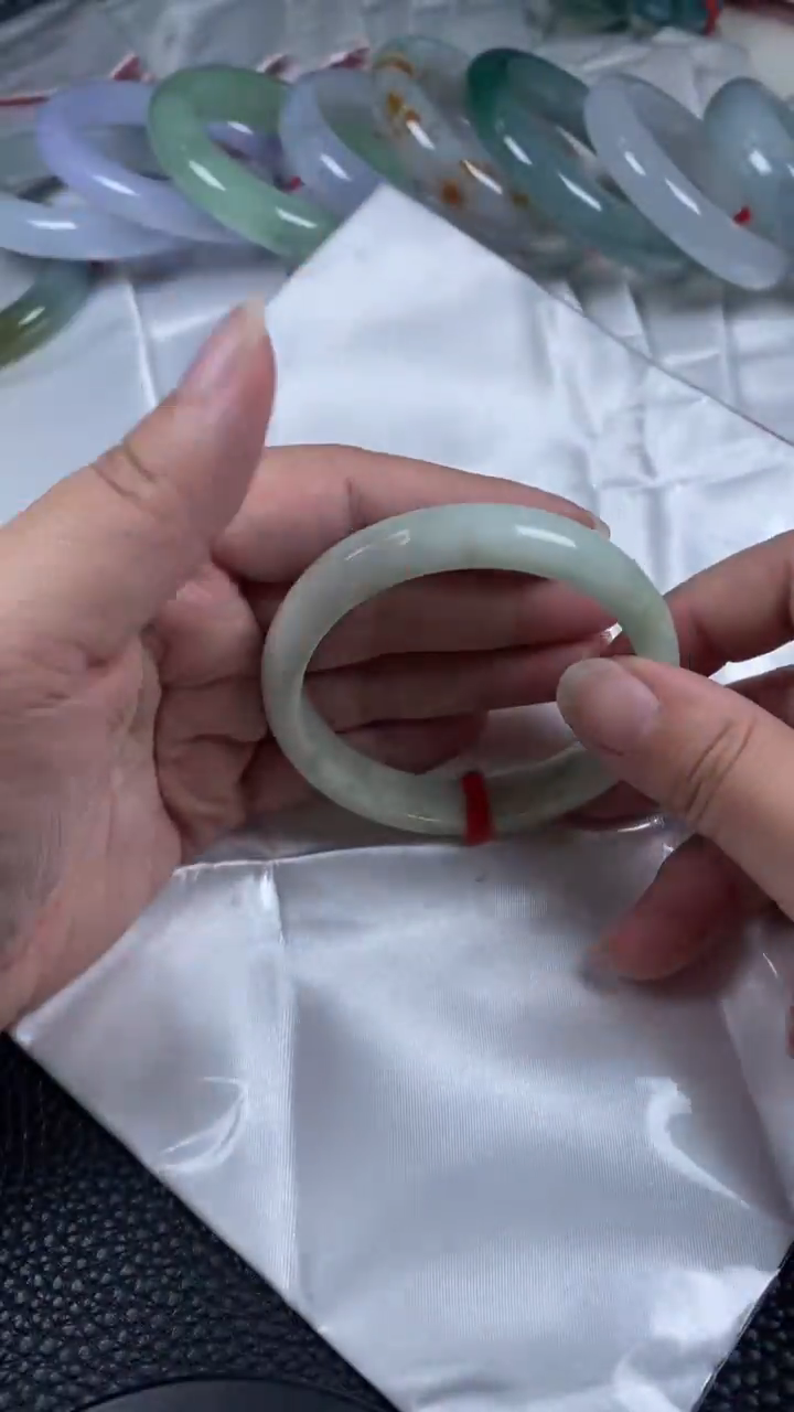 【闪购商品】翡翠手镯未镶嵌手镯55.8