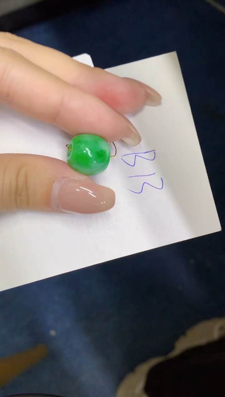 翡翠未镶嵌颈饰00000000000