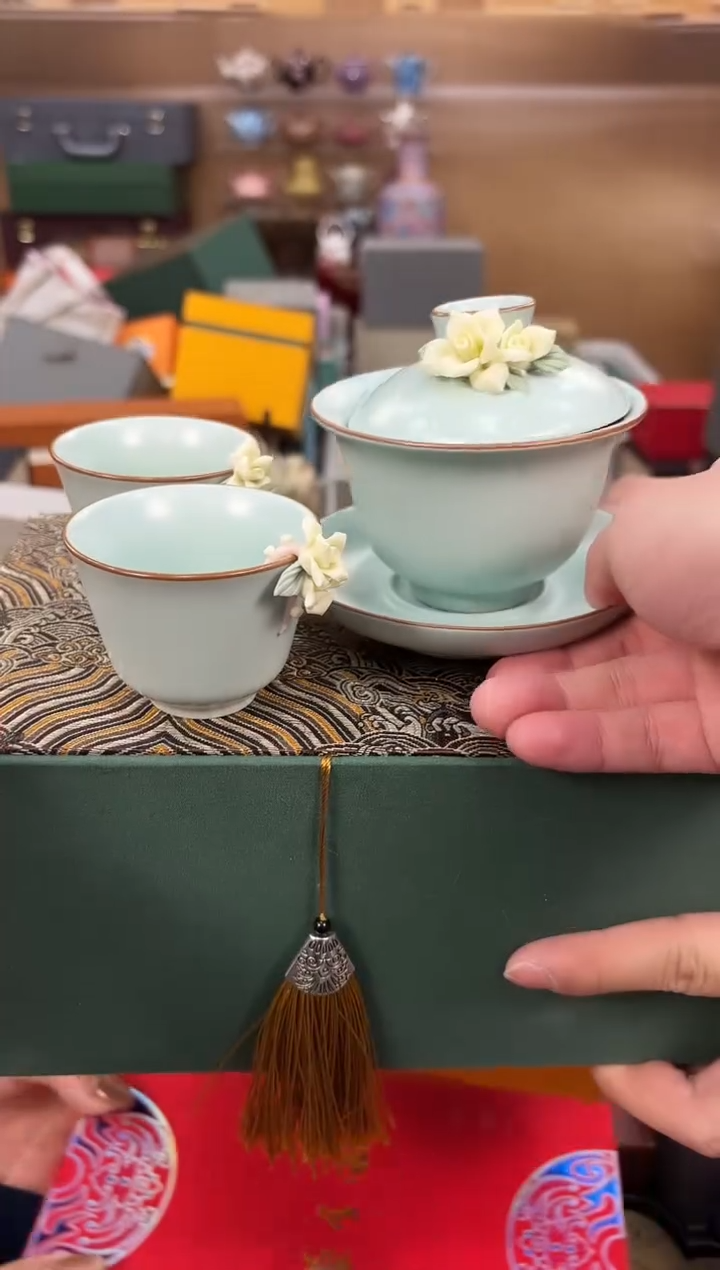 【闪购商品】33蓝捏花盖碗链接已开 拼拼手速！！！