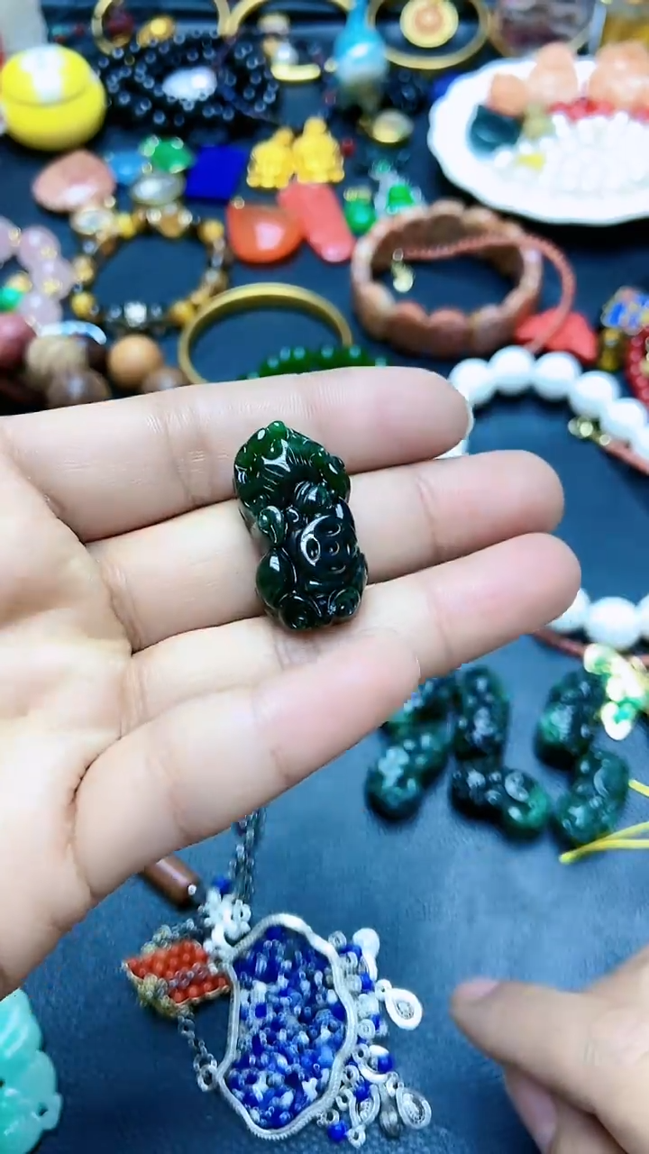 【闪购商品】翡翠颈饰未镶嵌A31FDGHFDFDFDFH