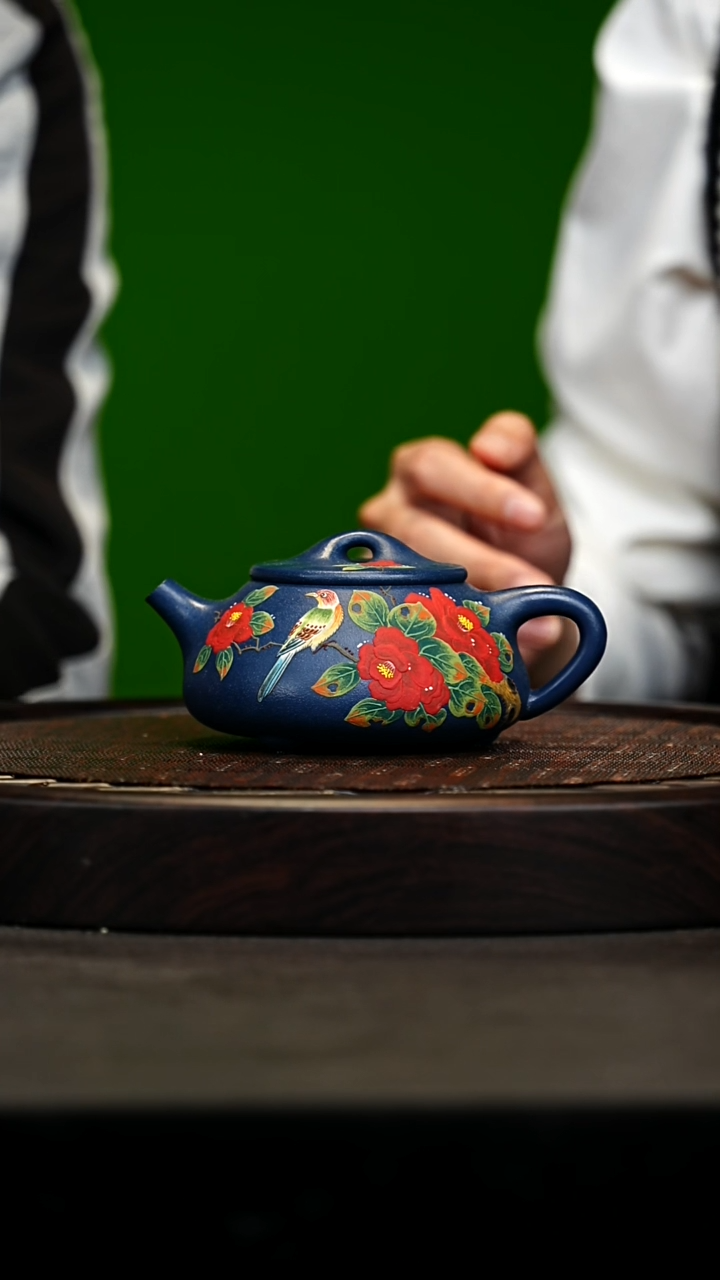 宜兴原矿高端紫砂 金砂墨绿泥260cc